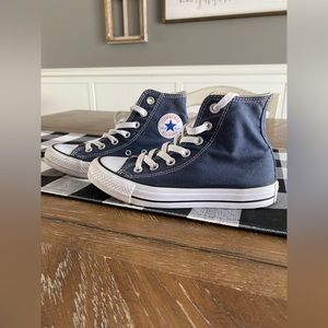 Women’s Converse Chuck Taylors